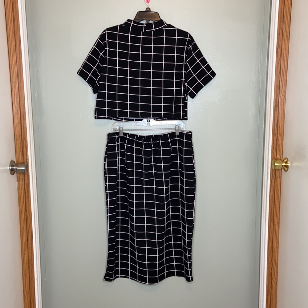 Shein curve two pieces set.2x stretchy - Picture 2 of 11